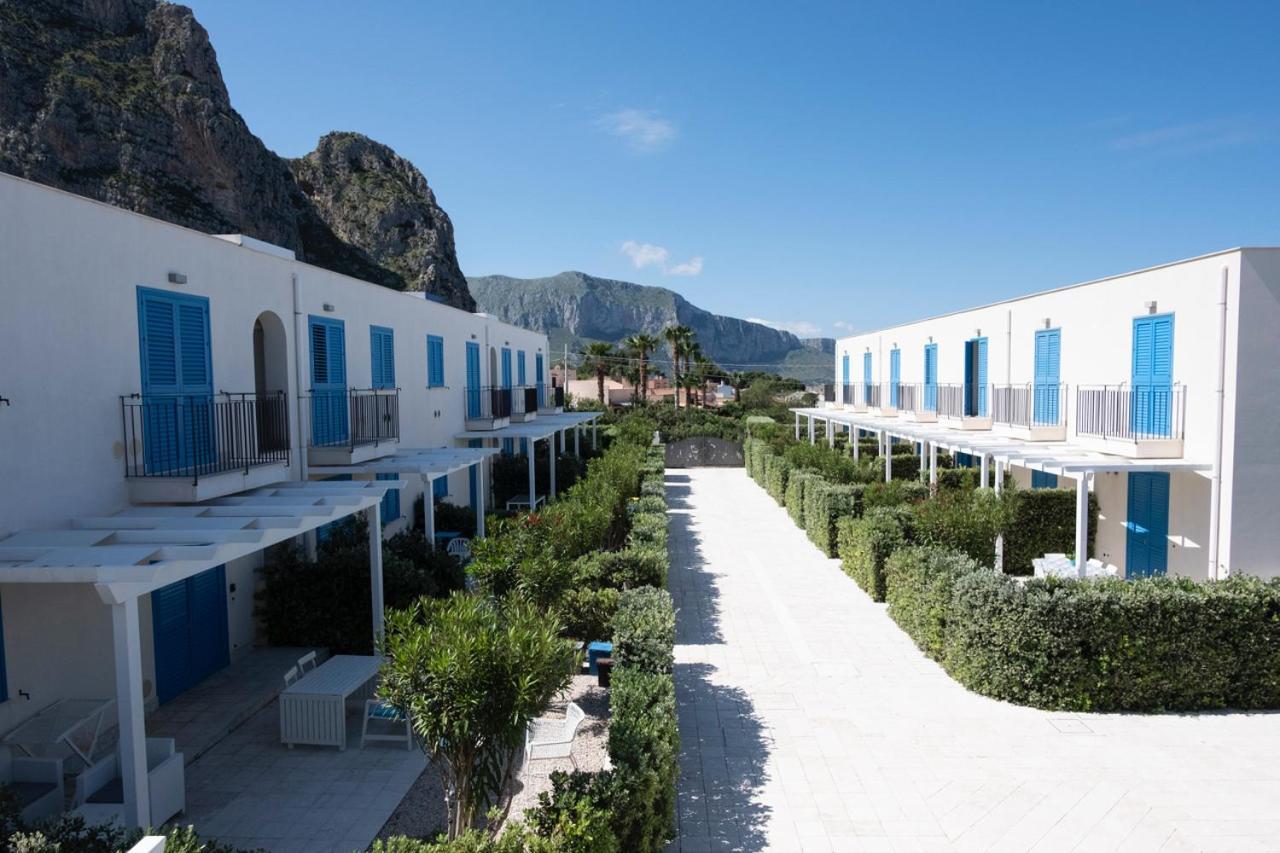 Vakantiehuis Casa Mirea Di Teti Con Piscina A *